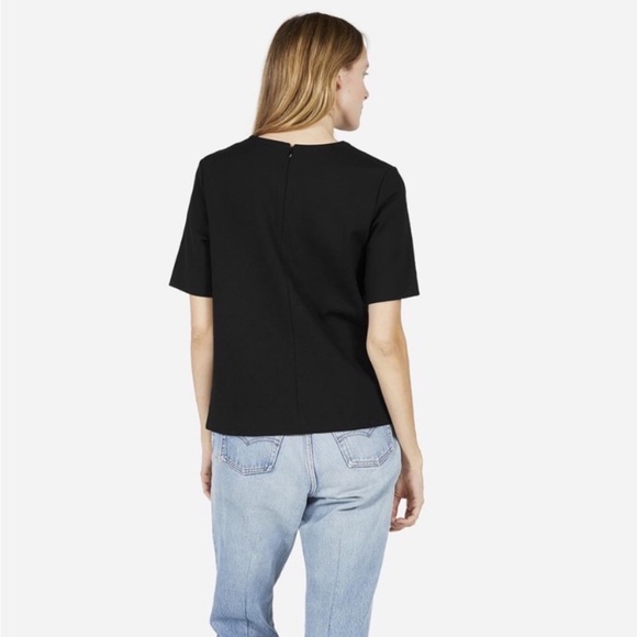 Everlane black boxy tee with pocket detail- Size Medium - Picture 5 of 5